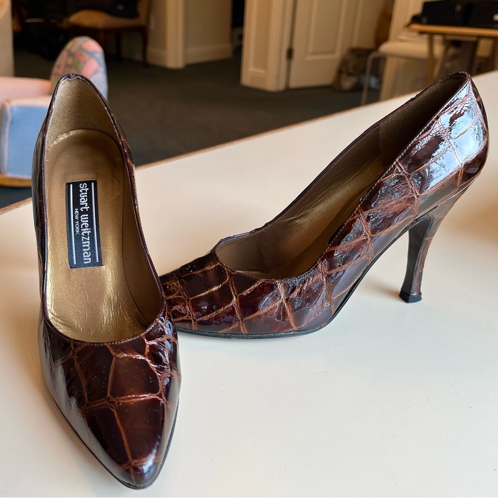 Vintage Stuart Weitzman Brown Patent Leather Alligator Heel